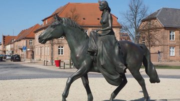 Reiterstandbild Alexandrine - Ludwigslust