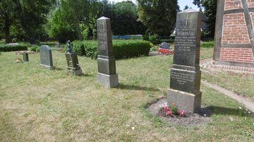 Kriegsgräber kirchlicher Friedhof Gischow